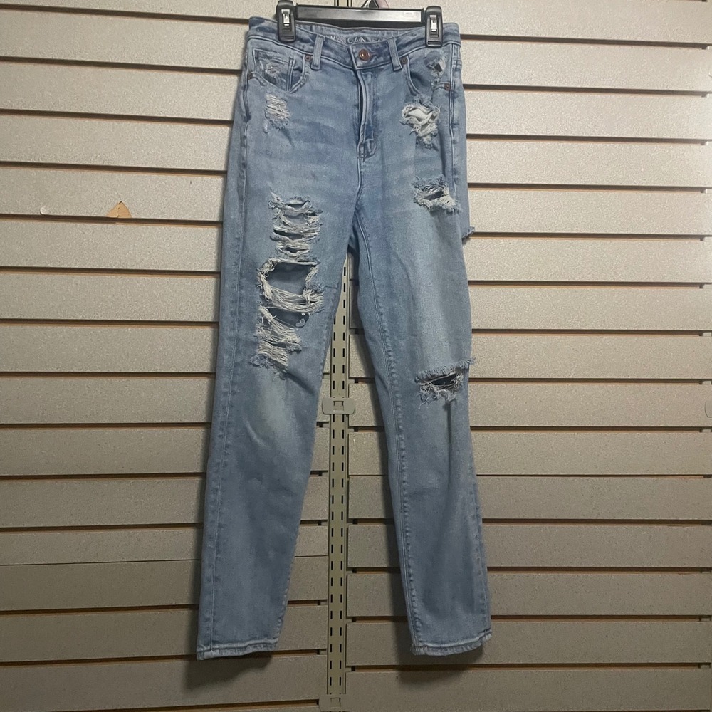 American Eagle Mom Jean Light Wash Distressed High Rise Stretch Size 00 Regular